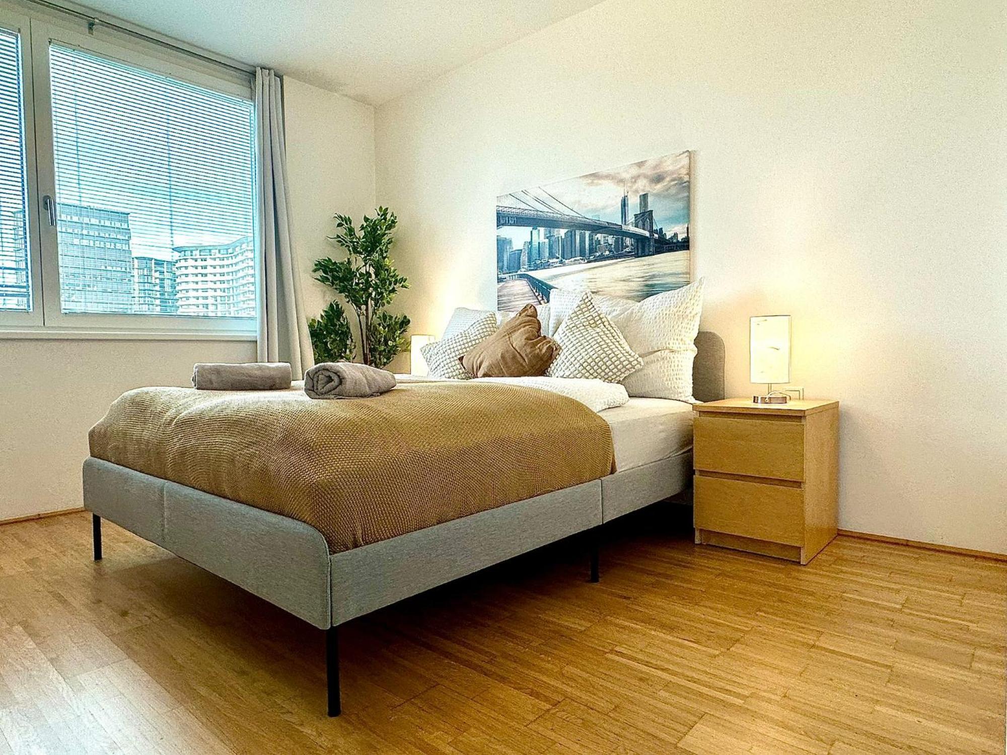 High Rise, Netflix, 2 Min To Main Station Apartment เวียนนา ภายนอก รูปภาพ